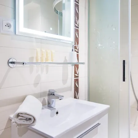 公寓 6 Os, Dwupoziomowy 56m2 Z 2 Balkonami 科沃布热格