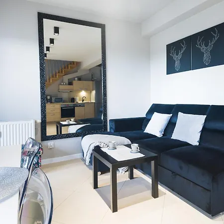 6 Os, Dwupoziomowy 56m2 Z 2 Balkonami 公寓