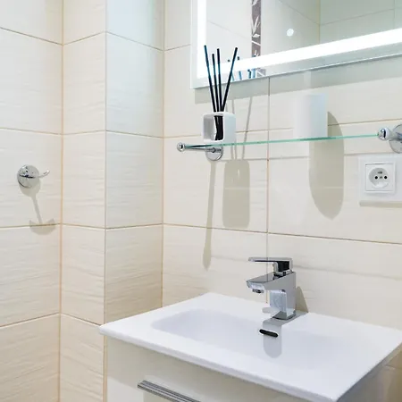 6 Os, Dwupoziomowy 56m2 Z 2 Balkonami * 科沃布热格